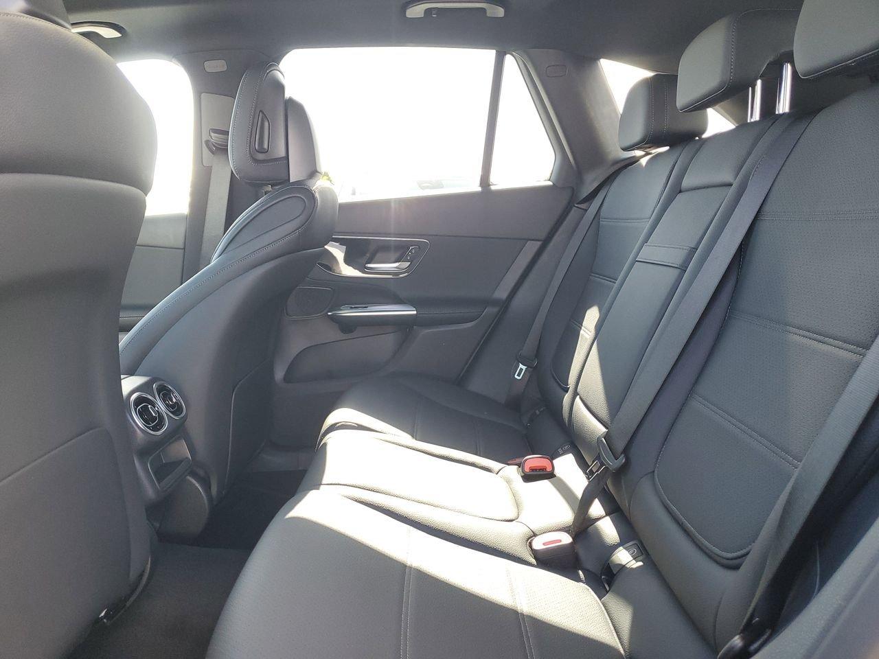 Mercedes-Benz Glc 300 - Thumbnail 11