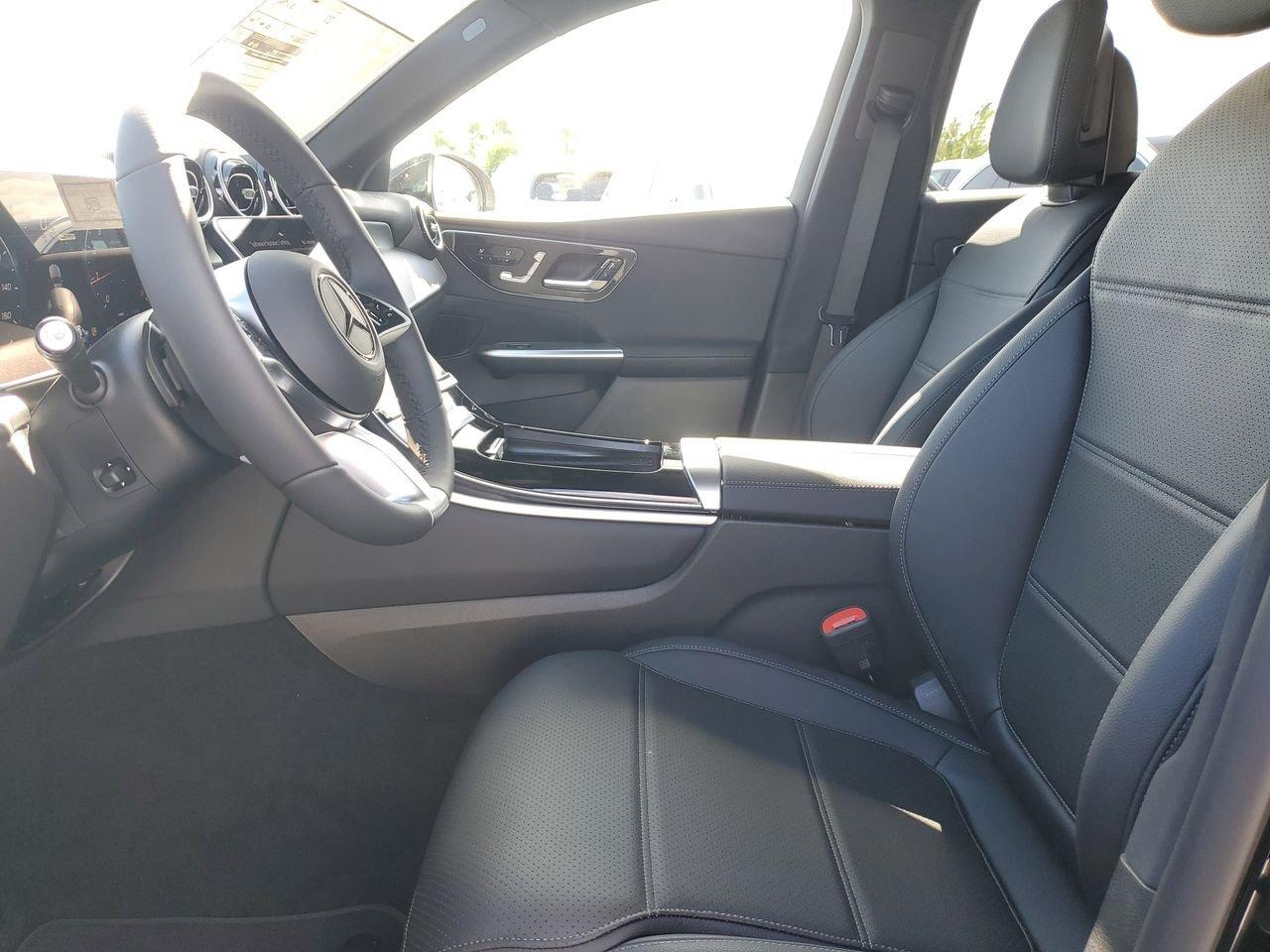 Mercedes-Benz Glc 300 - Thumbnail 19