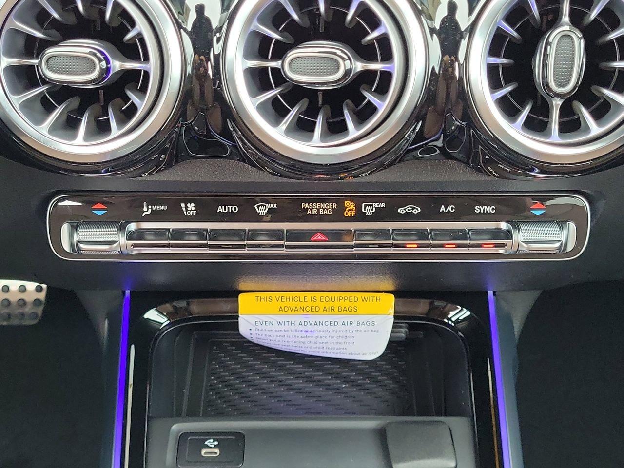 Mercedes-Benz Glb 250 - Thumbnail 19