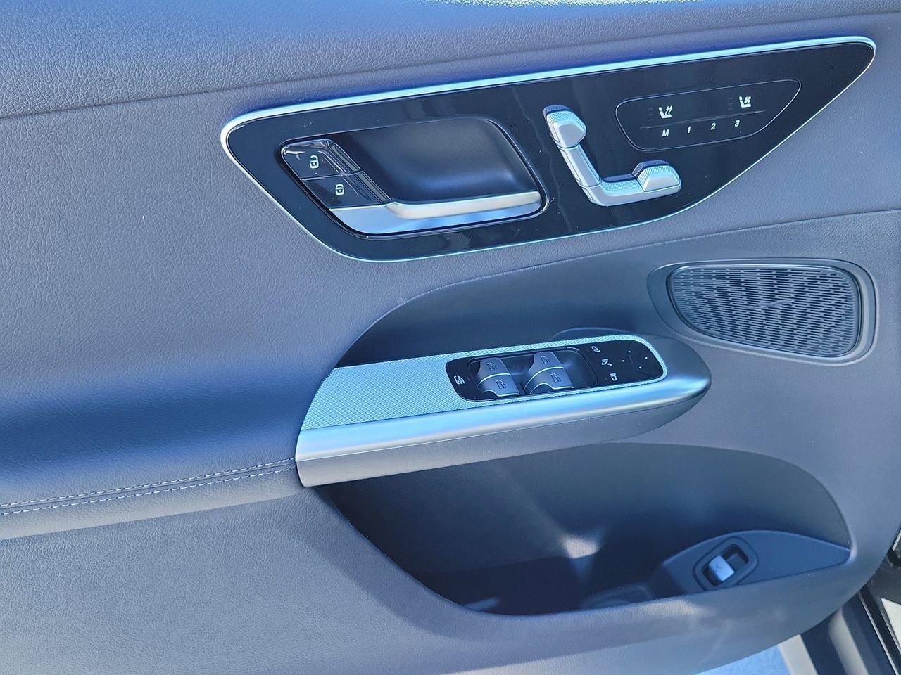 Mercedes-Benz Glc 300 - Thumbnail 18