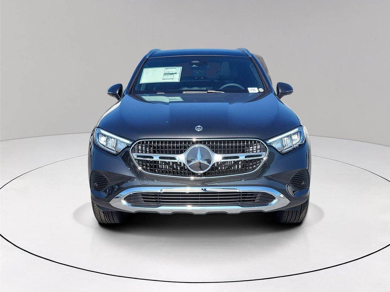 Mercedes-Benz Glc 300 - Thumbnail 3