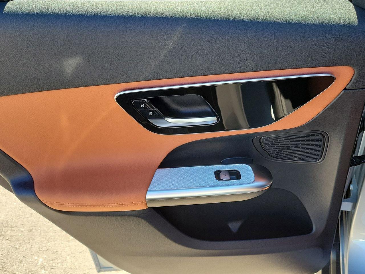 Mercedes-Benz Glc 300 - Thumbnail 12