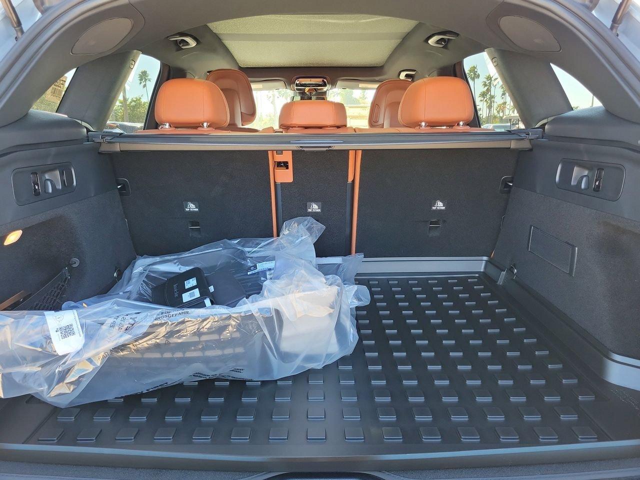 Mercedes-Benz Glc 300 - Thumbnail 9