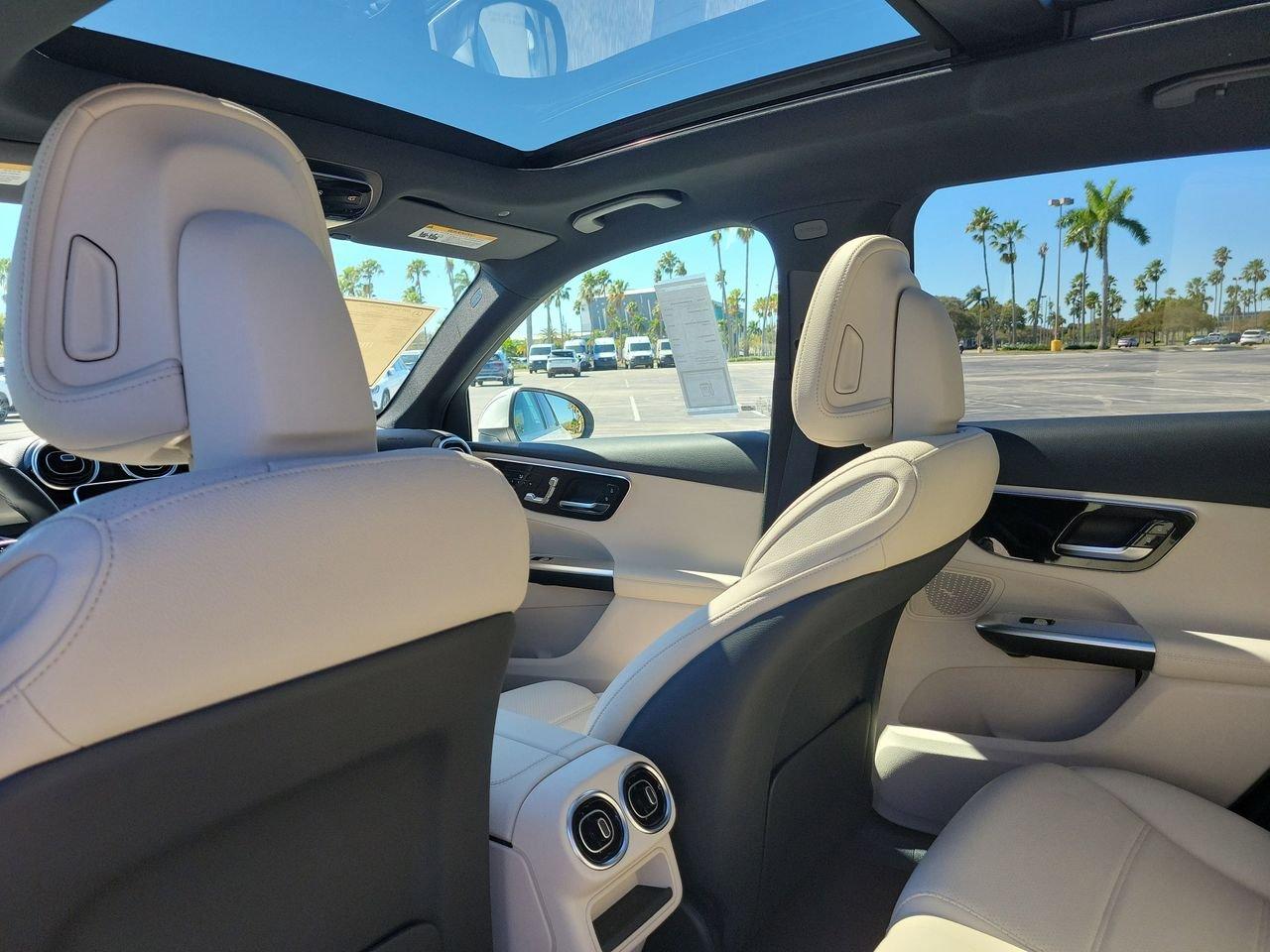 Mercedes-Benz Glc 300 - Thumbnail 14