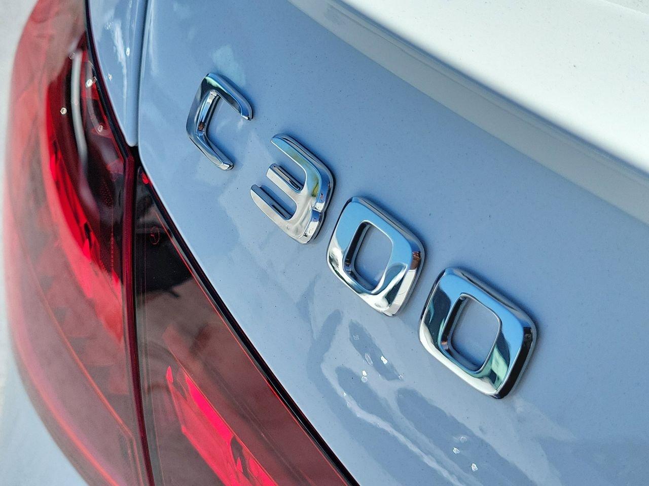 Mercedes-Benz C 300 - Thumbnail 9