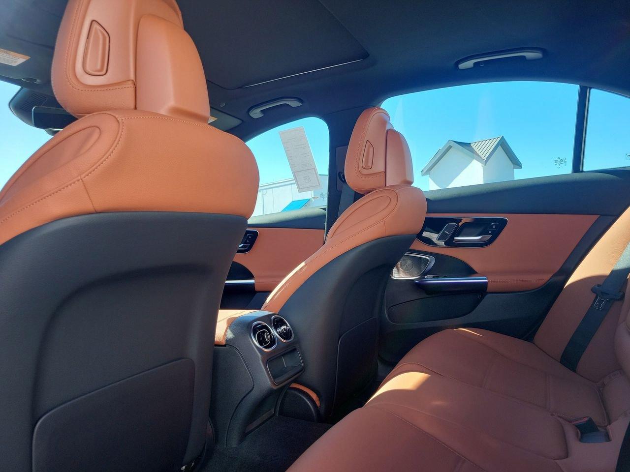 Mercedes-Benz C 300 - Thumbnail 14