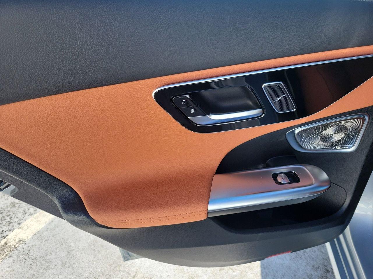 Mercedes-Benz C 300 - Thumbnail 10