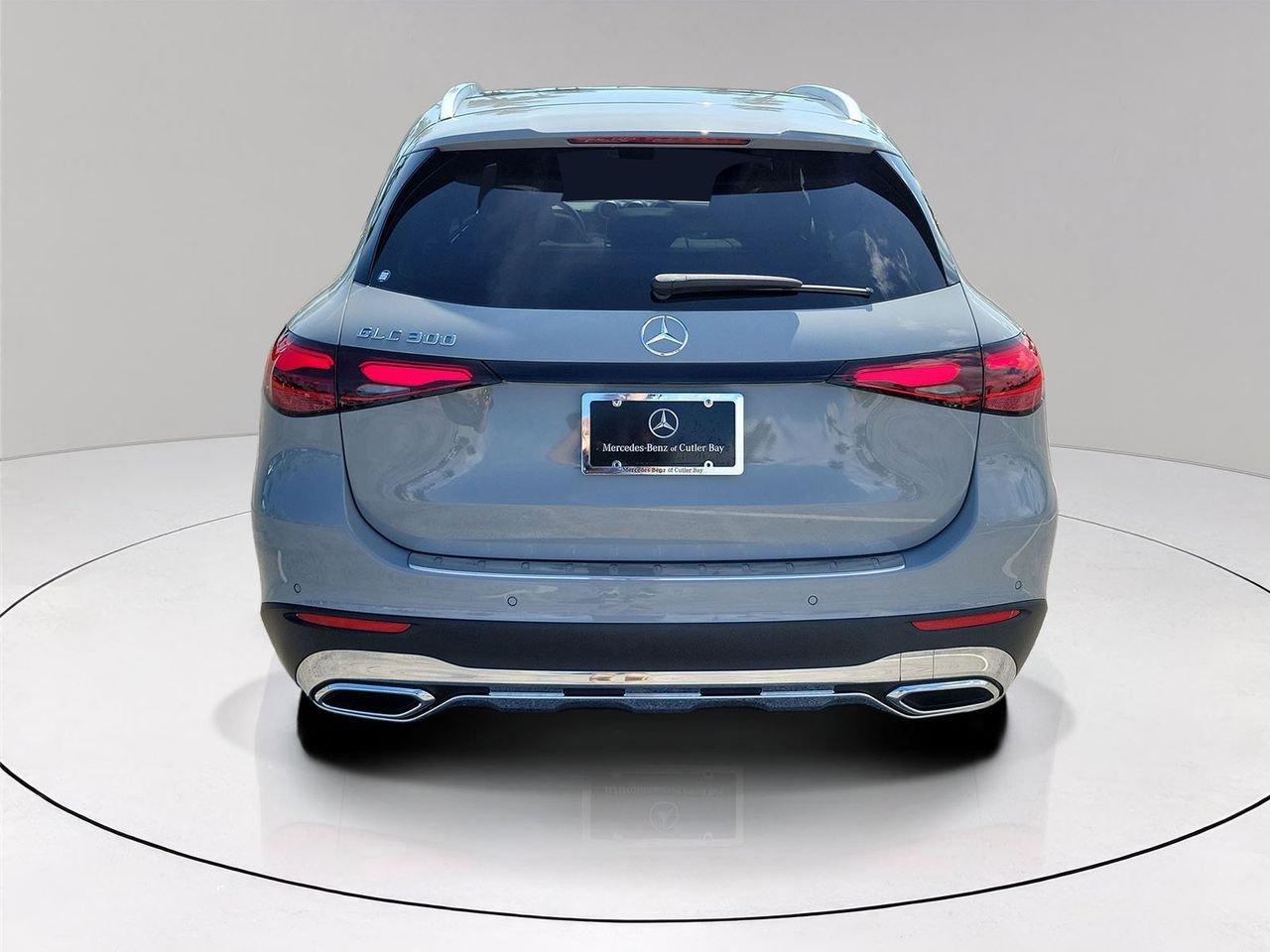 Mercedes-Benz Glc 300 - Thumbnail 6