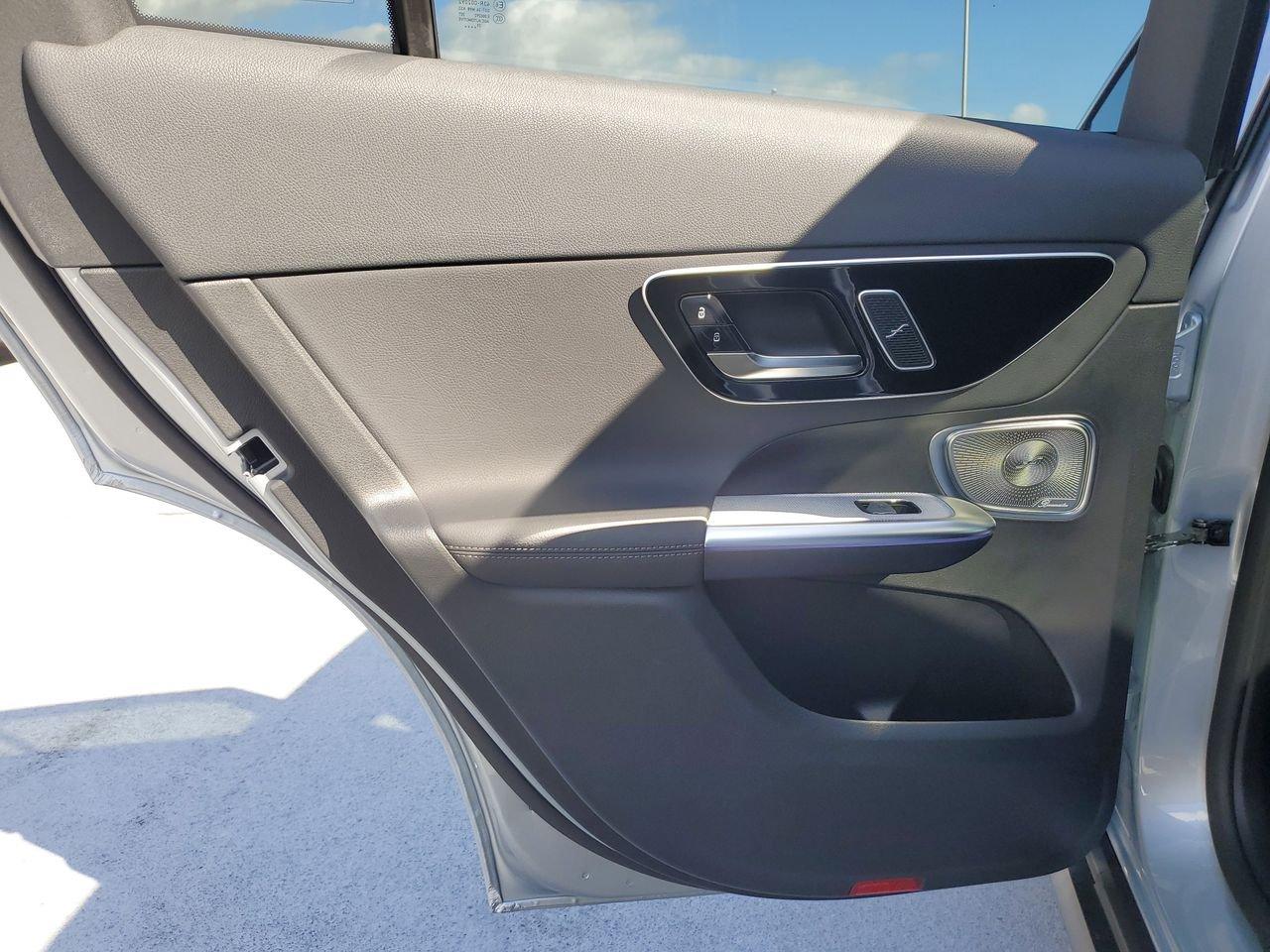 Mercedes-Benz Glc 300 - Thumbnail 10