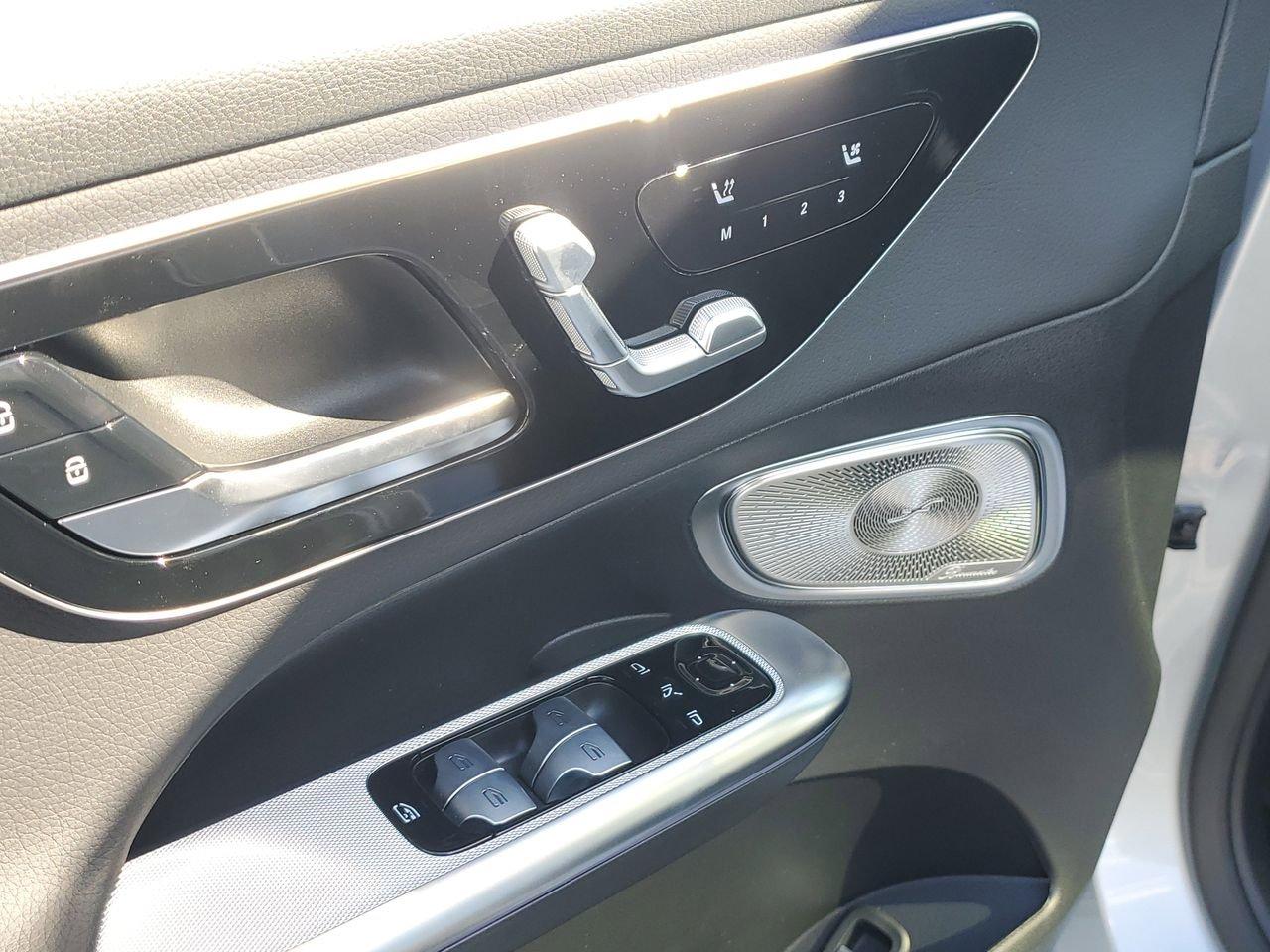 Mercedes-Benz Glc 300 - Thumbnail 17