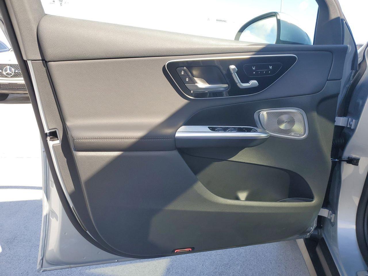 Mercedes-Benz Glc 300 - Thumbnail 16