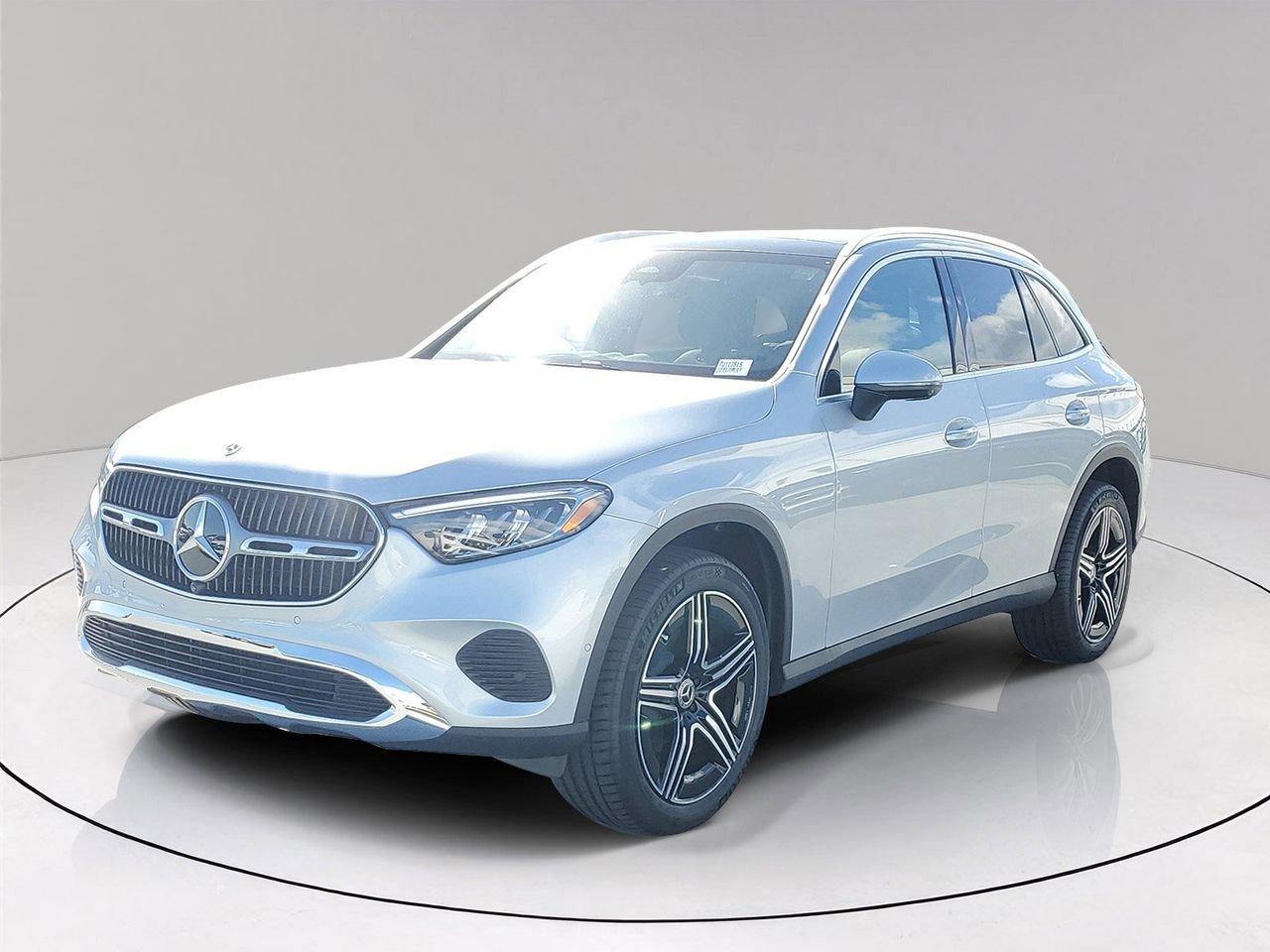 Mercedes-Benz Glc 300 - Thumbnail 4