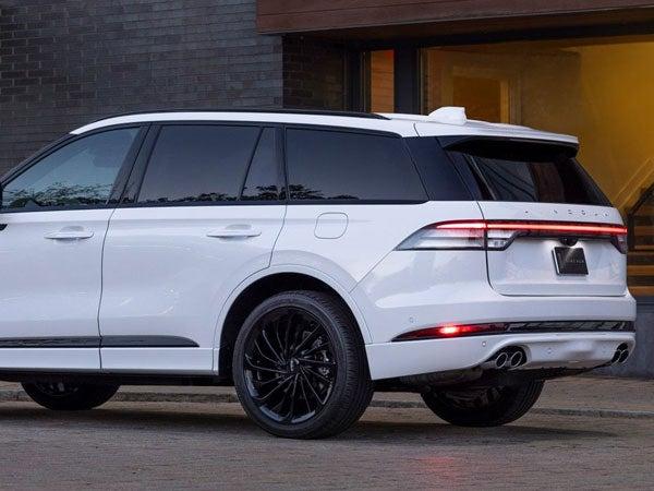 Lincoln Aviator Review - Thumbnail 3