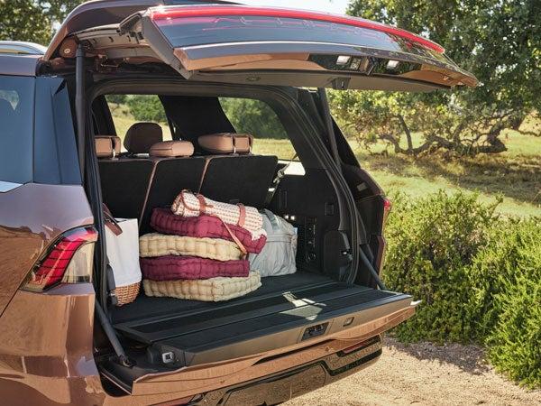 Lincoln Navigator Review - Thumbnail 4