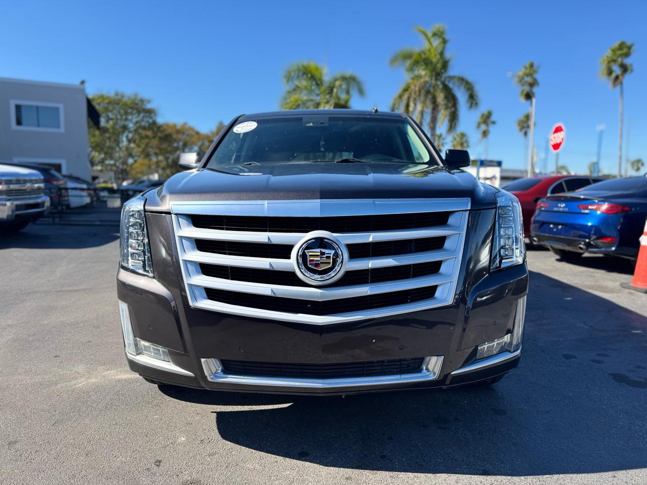 Cadillac Escalade Premium 4Wd - Thumbnail 4