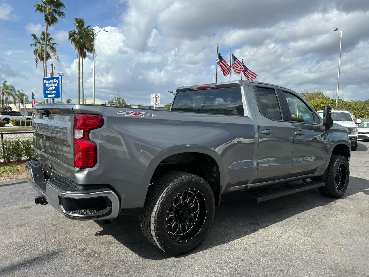 Chevrolet Silverado 1500 1Lt Crew Cab 4Wd - Thumbnail 4