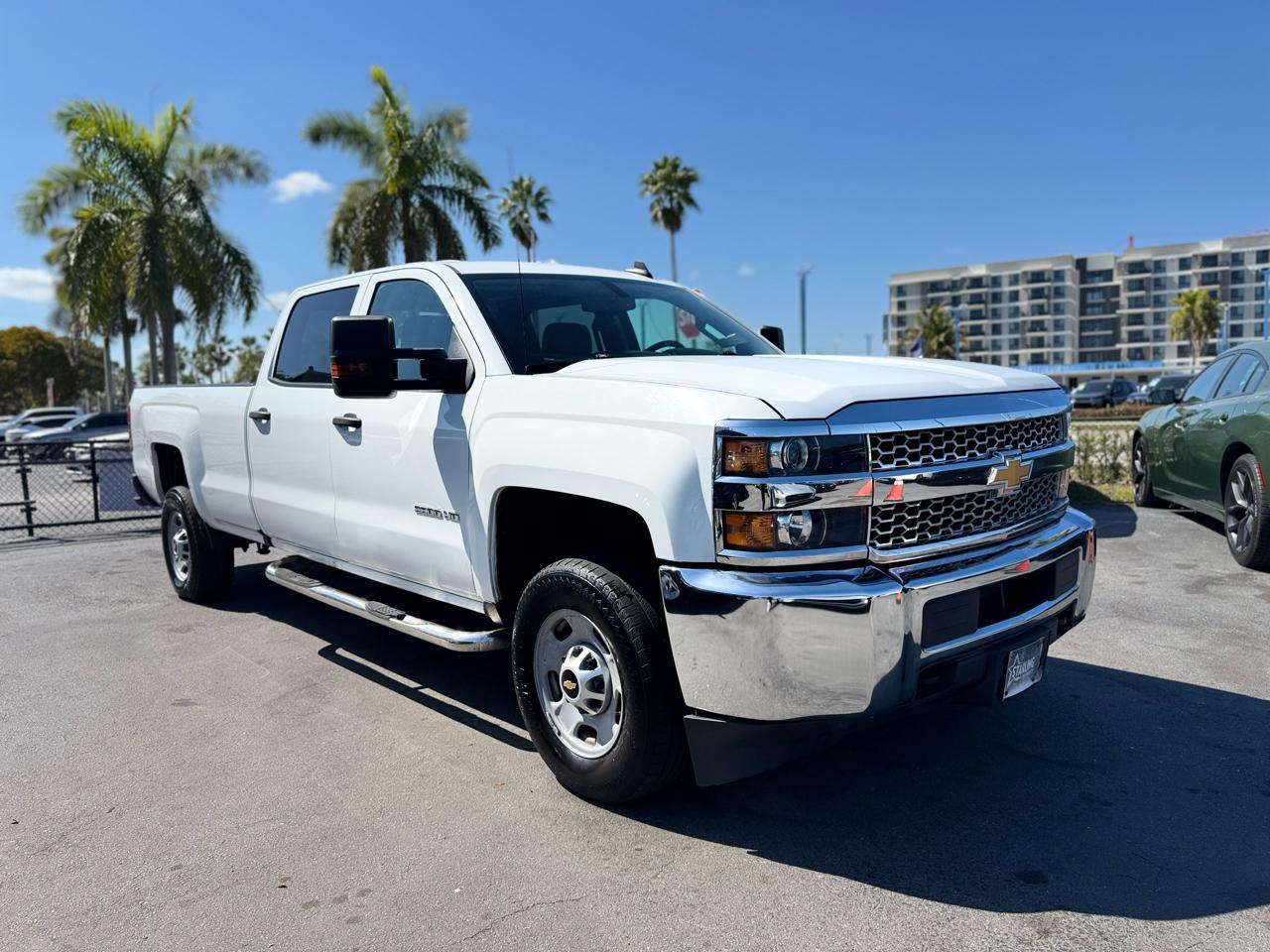 Chevrolet Silverado 2500Hd - View 1
