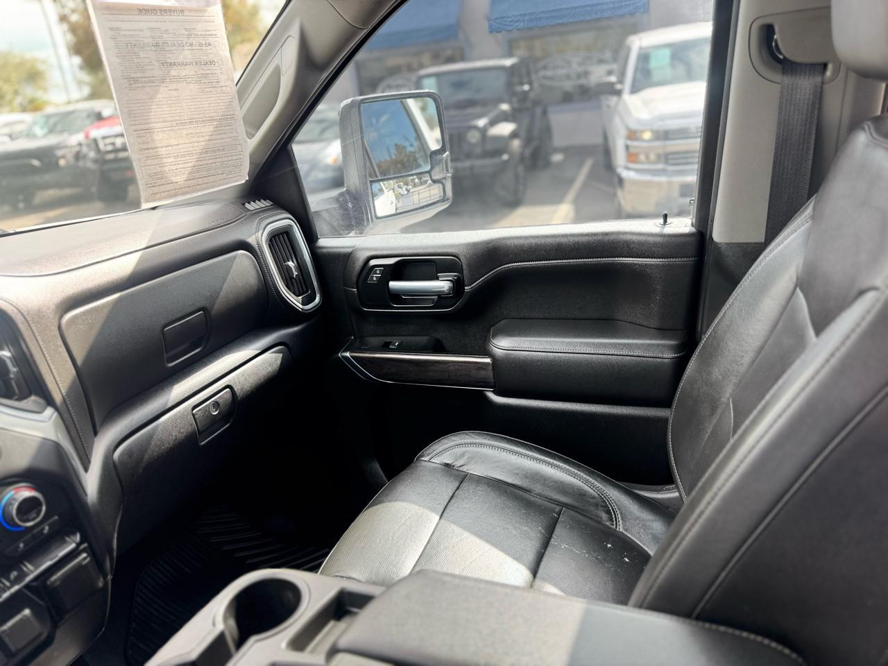 Chevrolet Silverado 2500Hd - Thumbnail 13