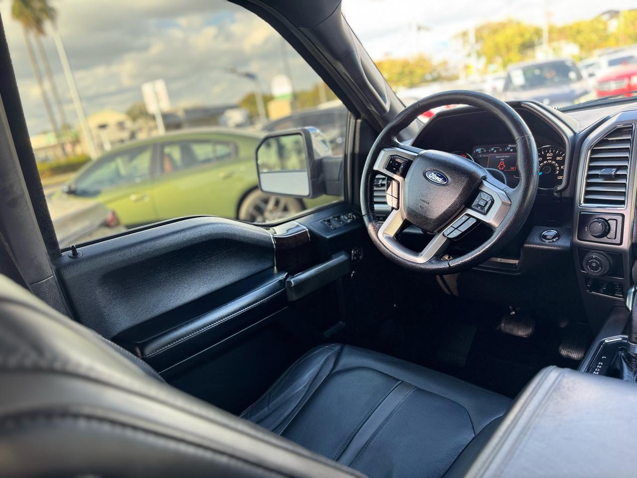 Ford F-150 Platinum - Thumbnail 16