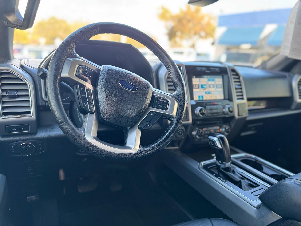 Ford F-150 Platinum - Thumbnail 18