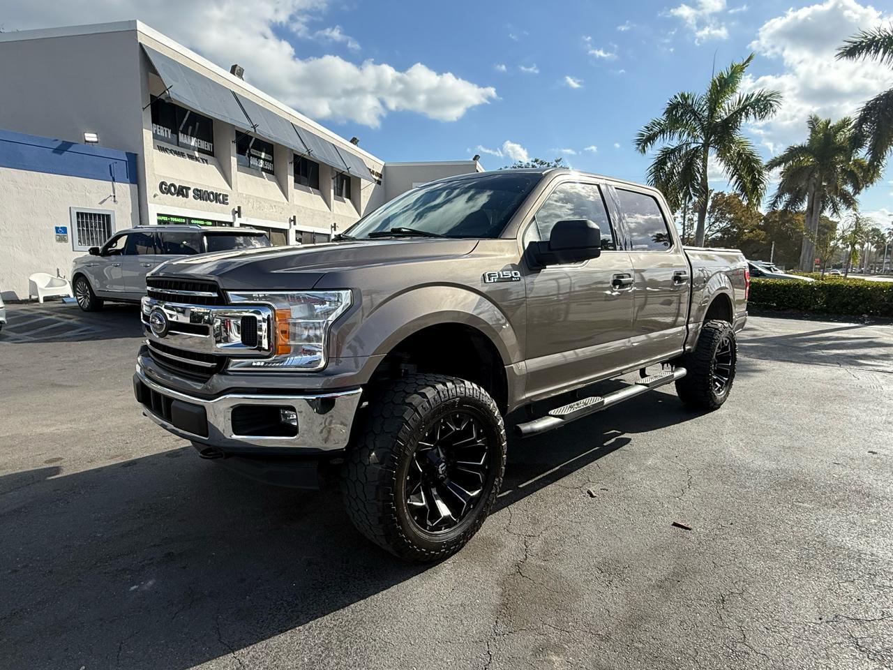 Ford F-150 4Wd Supercrew 150" Xlt - Thumbnail 12