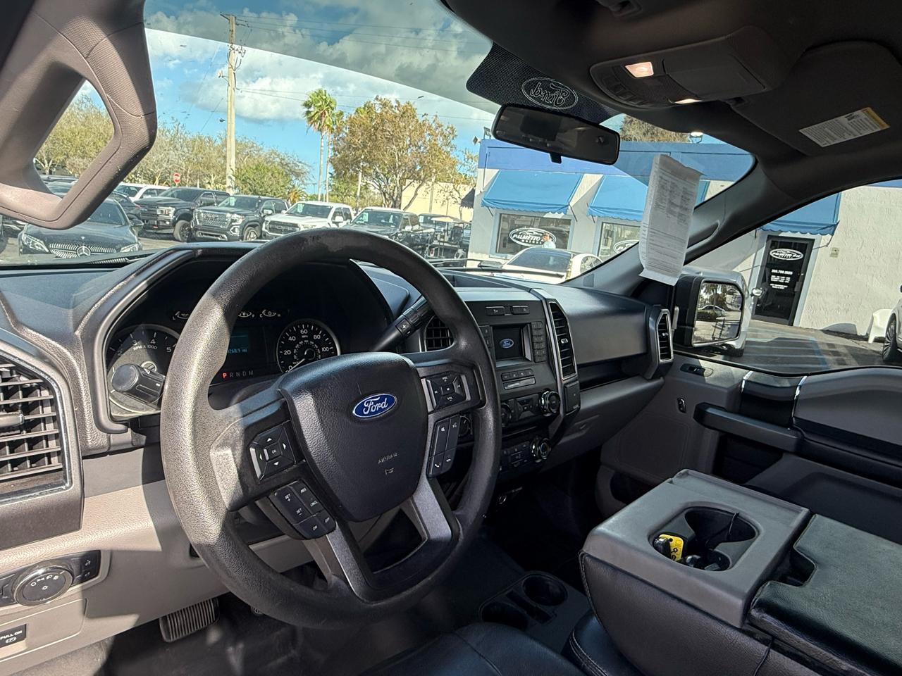 Ford F-150 4Wd Supercrew 150" Xlt - Thumbnail 19