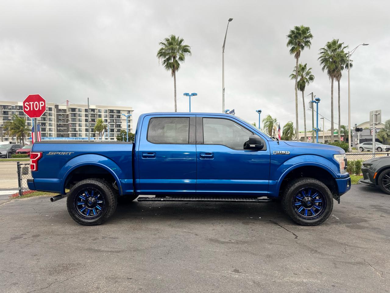 Ford F-150 Xlt Supercrew 5.5-Ft. Bed 2Wd - Thumbnail 5