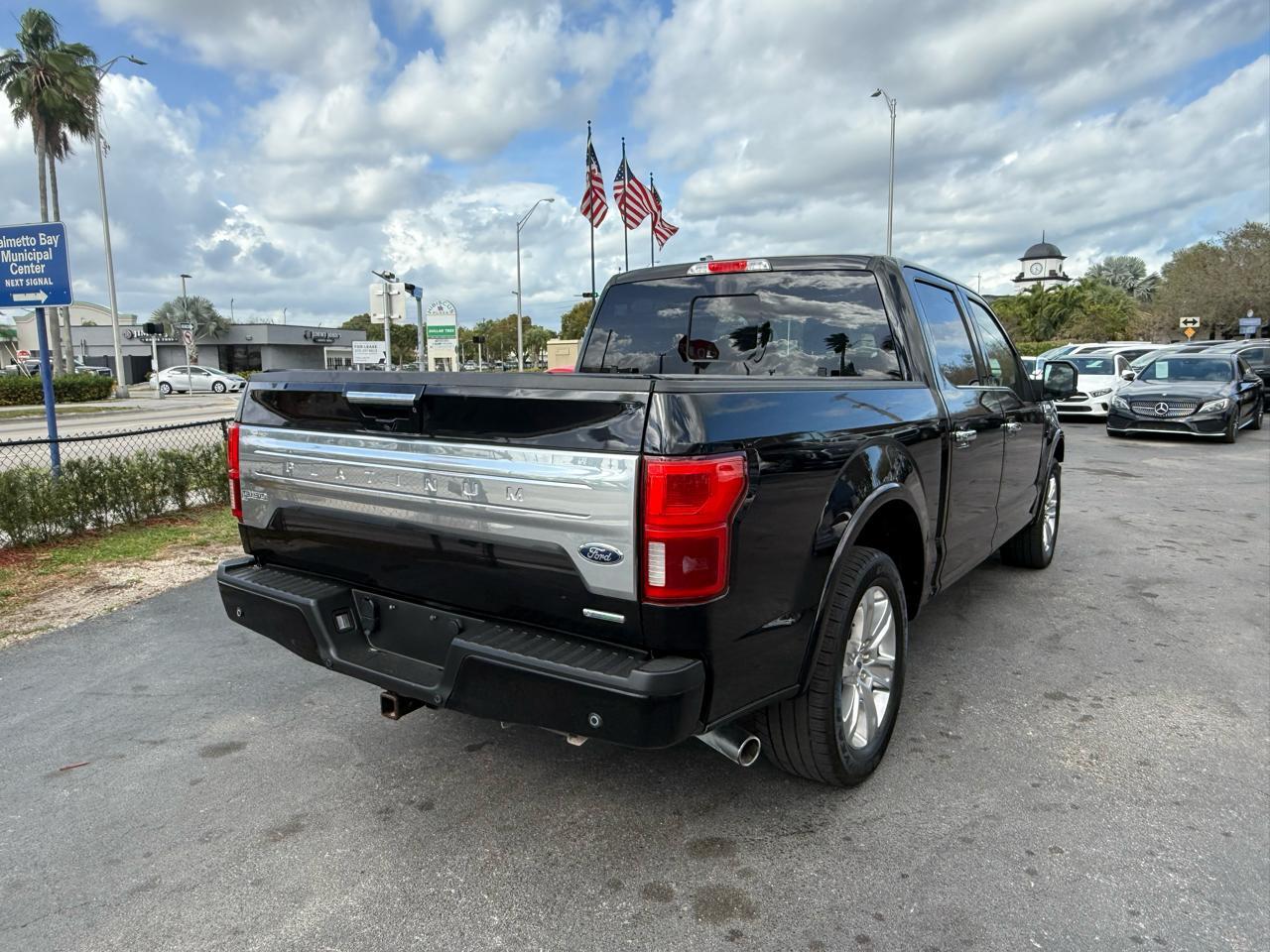 Ford F-150 2Wd Supercrew 145" Platinum - Thumbnail 4