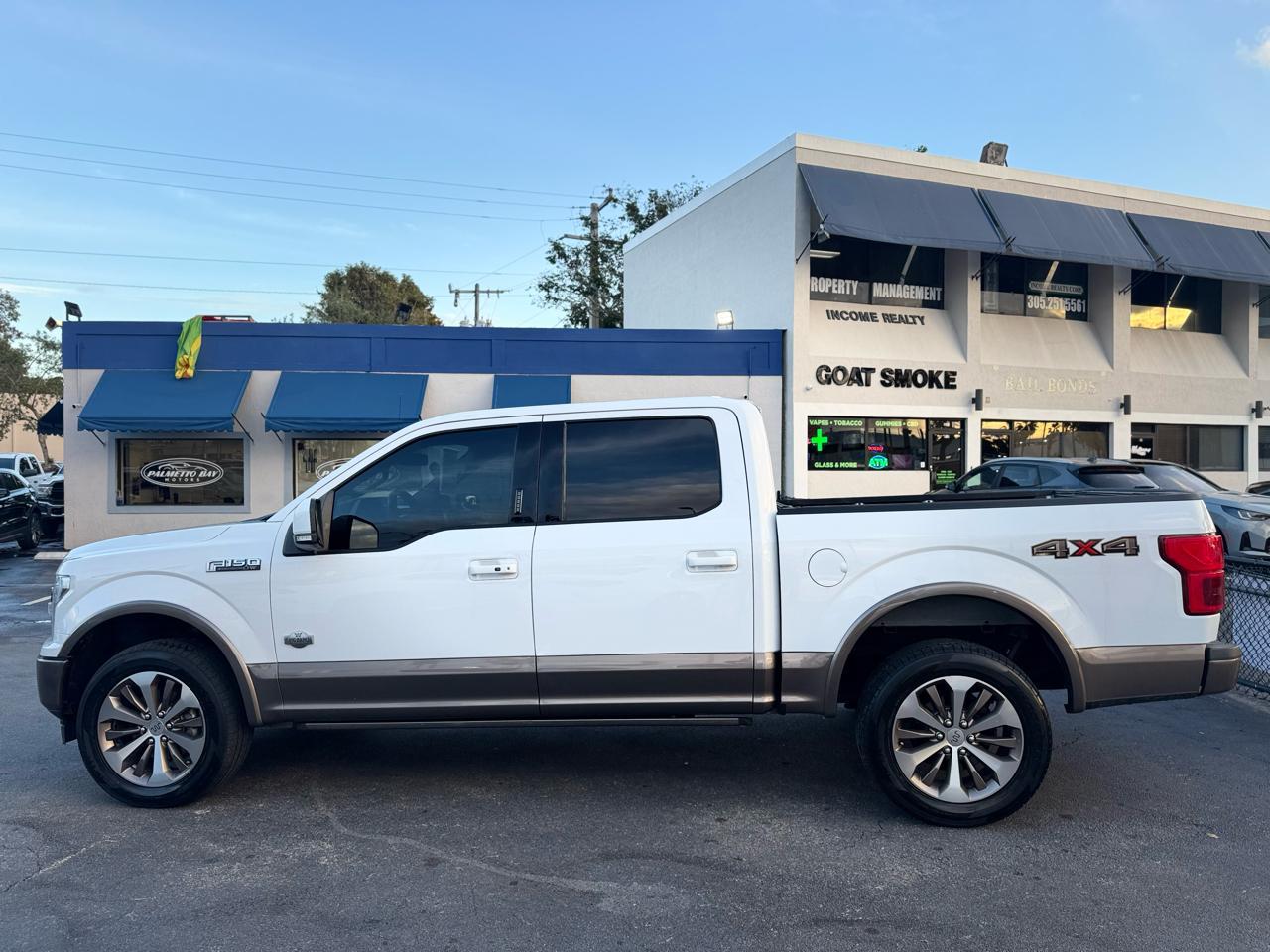 Ford F-150 Supercrew 150" King Ranch - Thumbnail 9