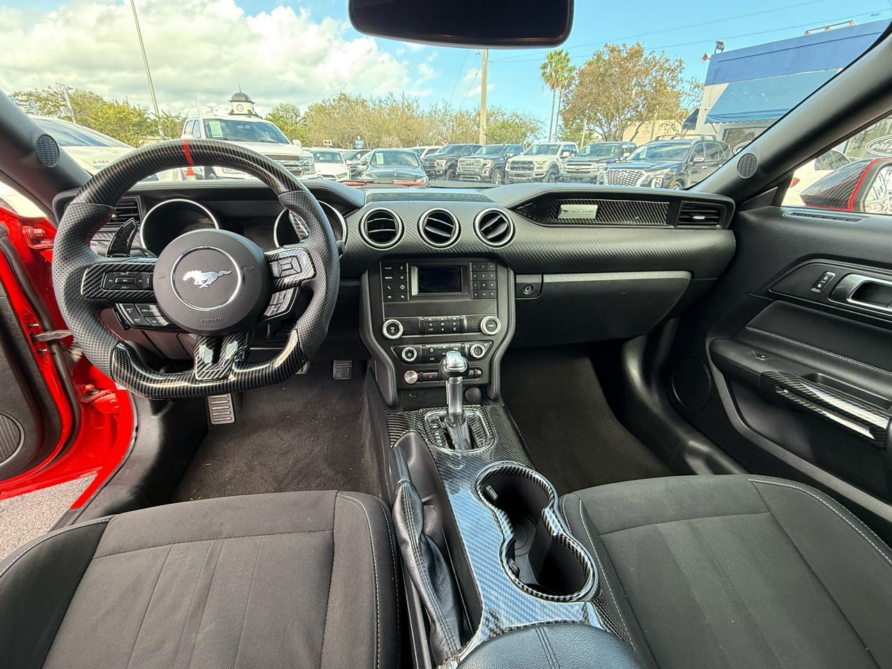 Ford Mustang Ecoboost Coupe - Thumbnail 17