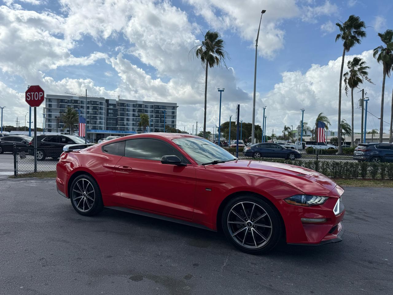 Ford Mustang Ecoboost Coupe - Thumbnail 4