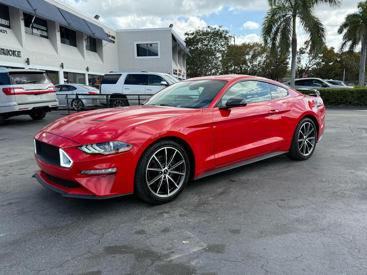 Ford Mustang Ecoboost Coupe - Thumbnail 11