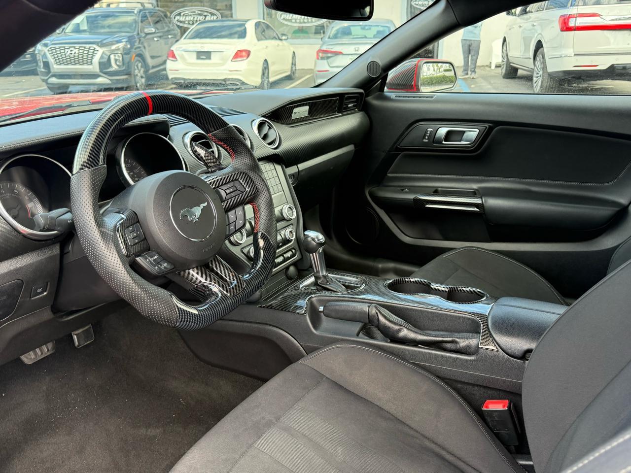 Ford Mustang Ecoboost Coupe - Thumbnail 16