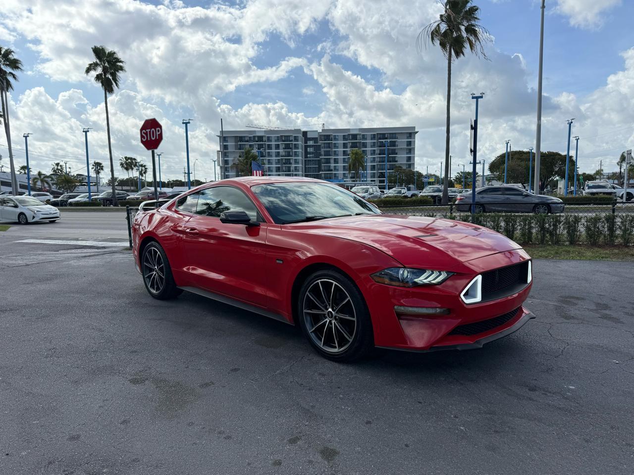 Ford Mustang Ecoboost Coupe - Thumbnail 3