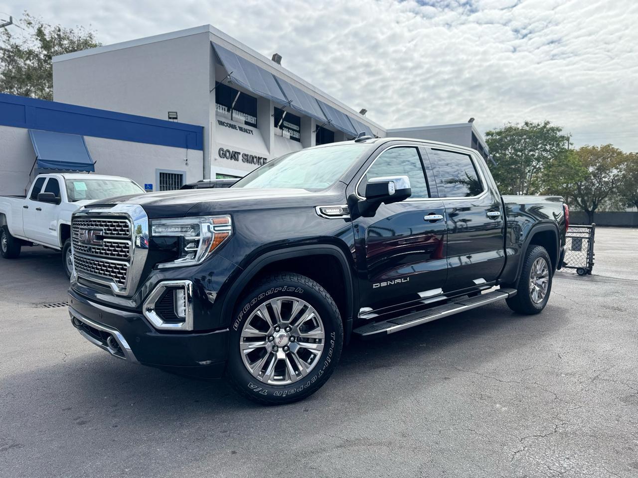 Gmc Sierra 1500 Denali Crew Cab Long Box 4Wd - Thumbnail 2