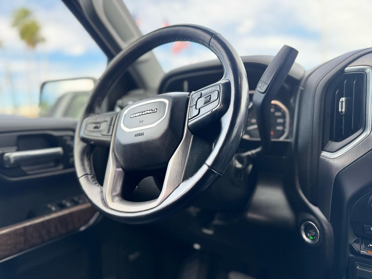 Gmc Sierra 1500 Denali Crew Cab Long Box 4Wd - Thumbnail 20