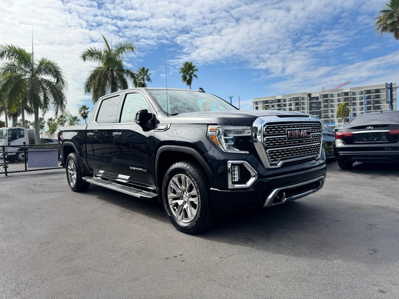 Gmc Sierra 1500 Denali Crew Cab Long Box 4Wd - View 1