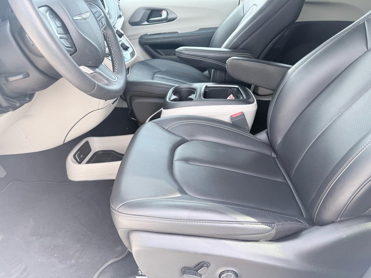 Chrysler Pacificatouring L Fwd - Thumbnail 15