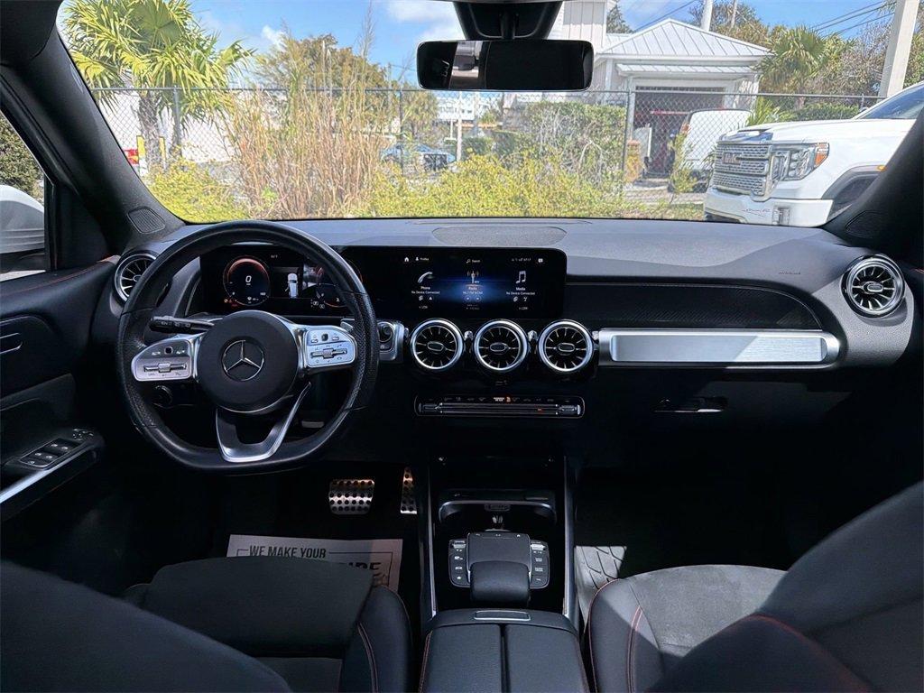 Mercedes-Benz Glb 250 - Thumbnail 11