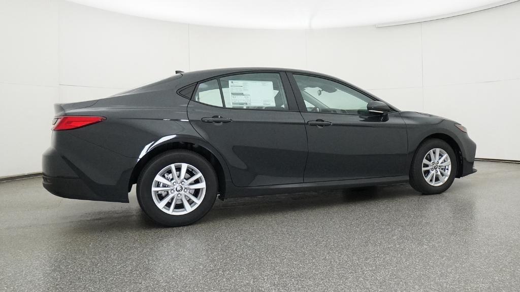 Toyota Camry Le - Thumbnail 17