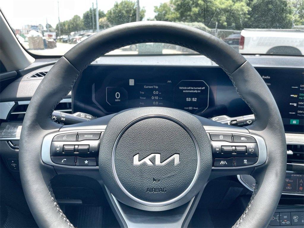 Kia K5 Ex - Thumbnail 15