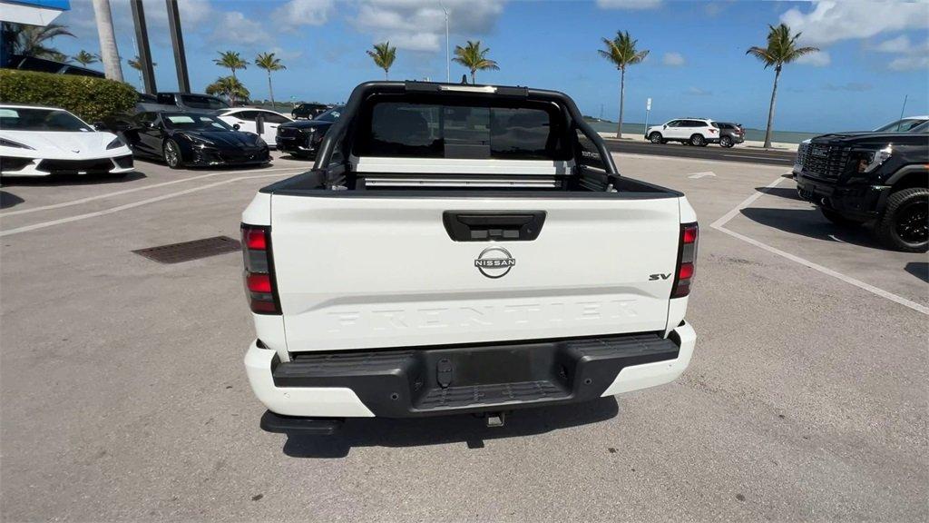 Nissan Frontier Sv Rwd Crew Cab - Thumbnail 8