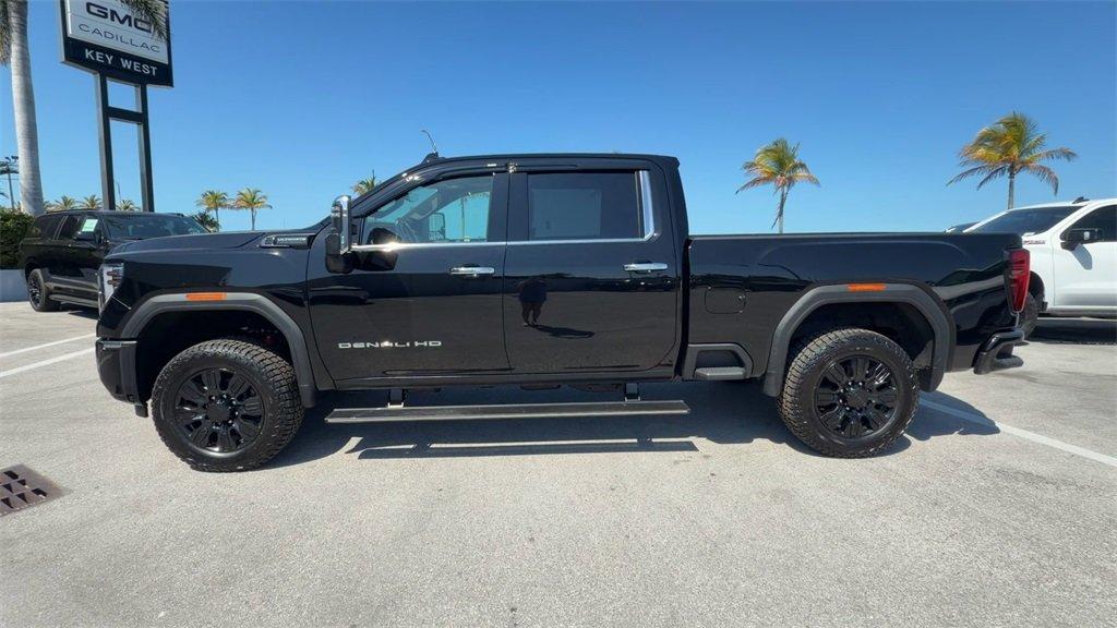 Gmc Sierra 2500Hd Denali Ultimate 4Wd Crew Cab - Thumbnail 8