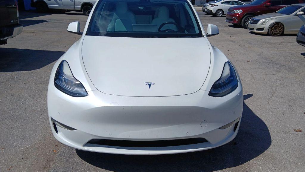 Tesla Model Y - Thumbnail 14