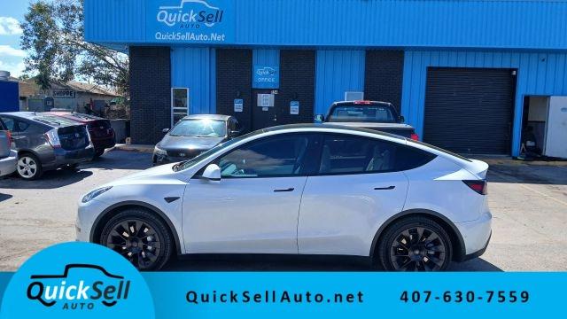 Tesla Model Y - View 1