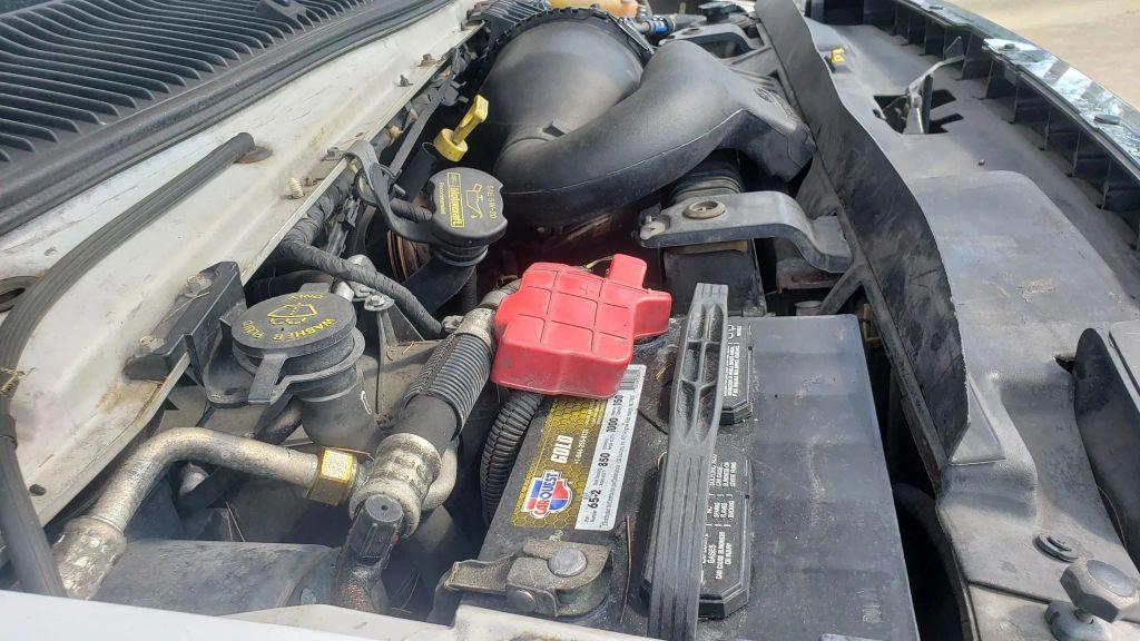 Ford E350 Super Duty Cutaway - Thumbnail 18