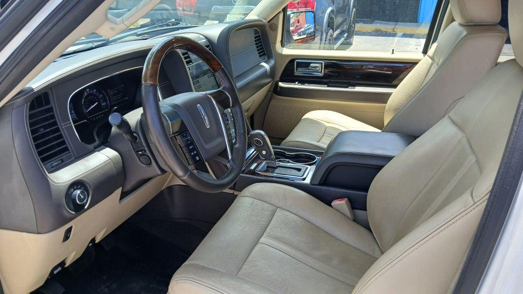 Lincoln Navigator L - Thumbnail 18