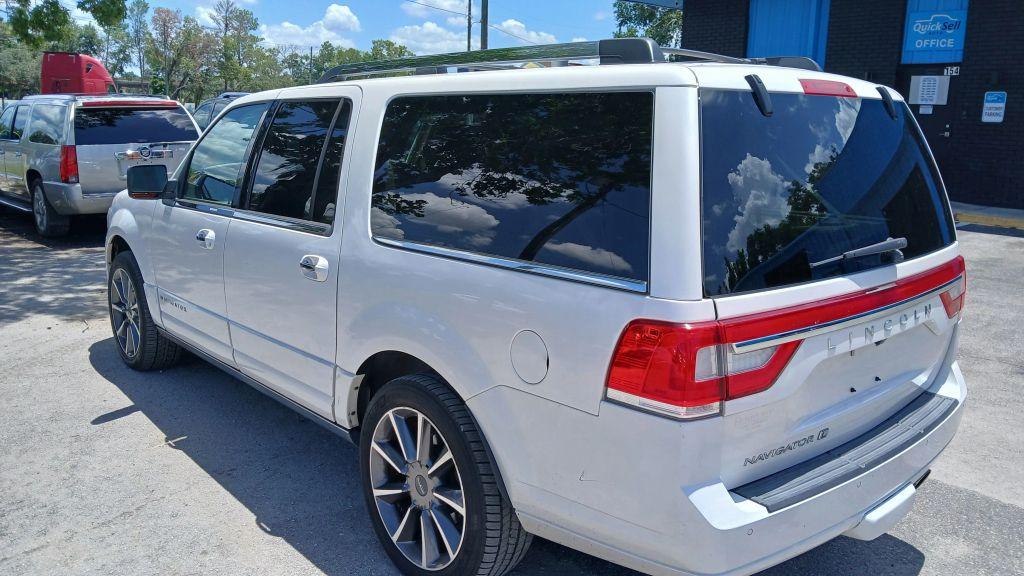 Lincoln Navigator L - Thumbnail 8