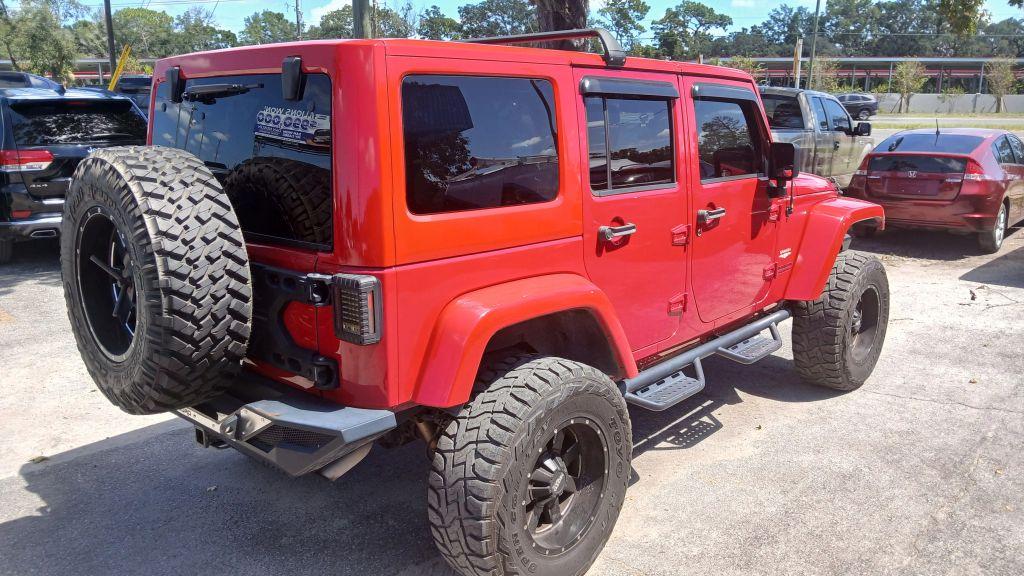 Jeep Wrangler - Thumbnail 10