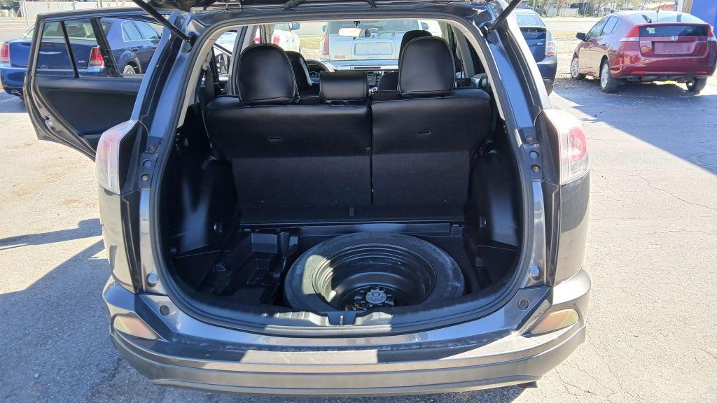 Toyota Rav4 - Thumbnail 19